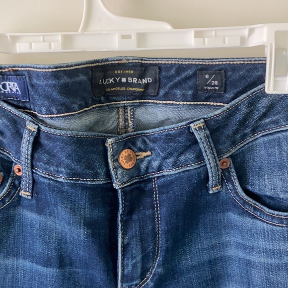 Lucky Jeans - Picture 2 of 3